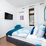 Dalmatinska Apartament *