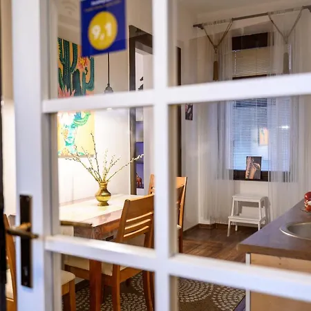 Dalmatinska 아파트 *